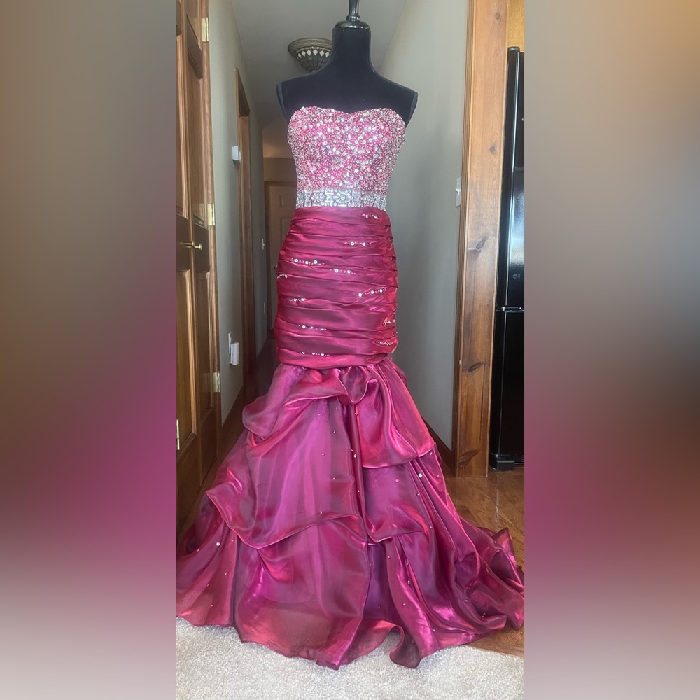Kiss kiss burgundy, mermaid, dress with detachable skirt